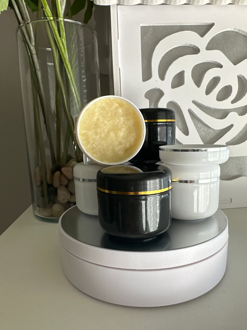 Beurre de Karité Brut d'Afrique – 100% Naturel (50 ml). (4€)